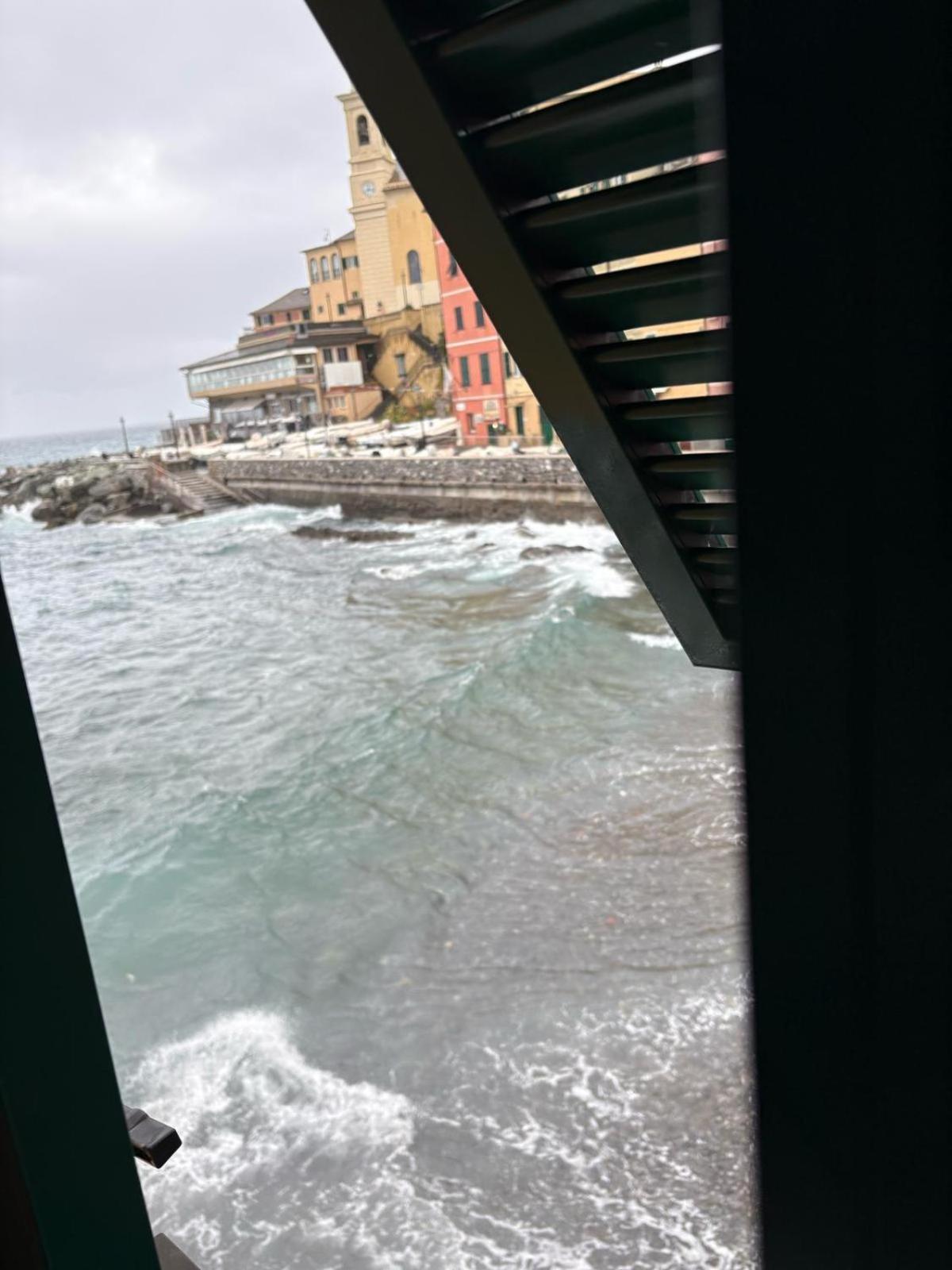 Casa Sulla Spiaggia Di Boccadasse Γένοβα Εξωτερικό φωτογραφία